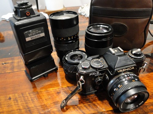 Yashica quartz 35 mm - fx-d,